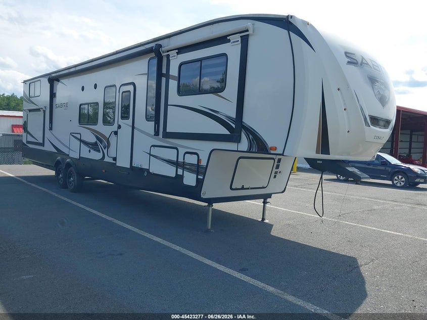 2022 FOREST RIVER SABRE | 5ZT3SR2B7N6110492 | UPCARS