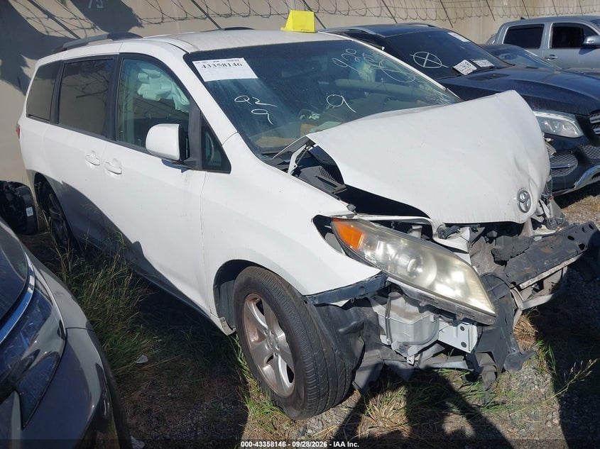2015 TOYOTA SIENNA LE 8 PASSENGER | 5TDKK3DC2FS612330 | UPCARS