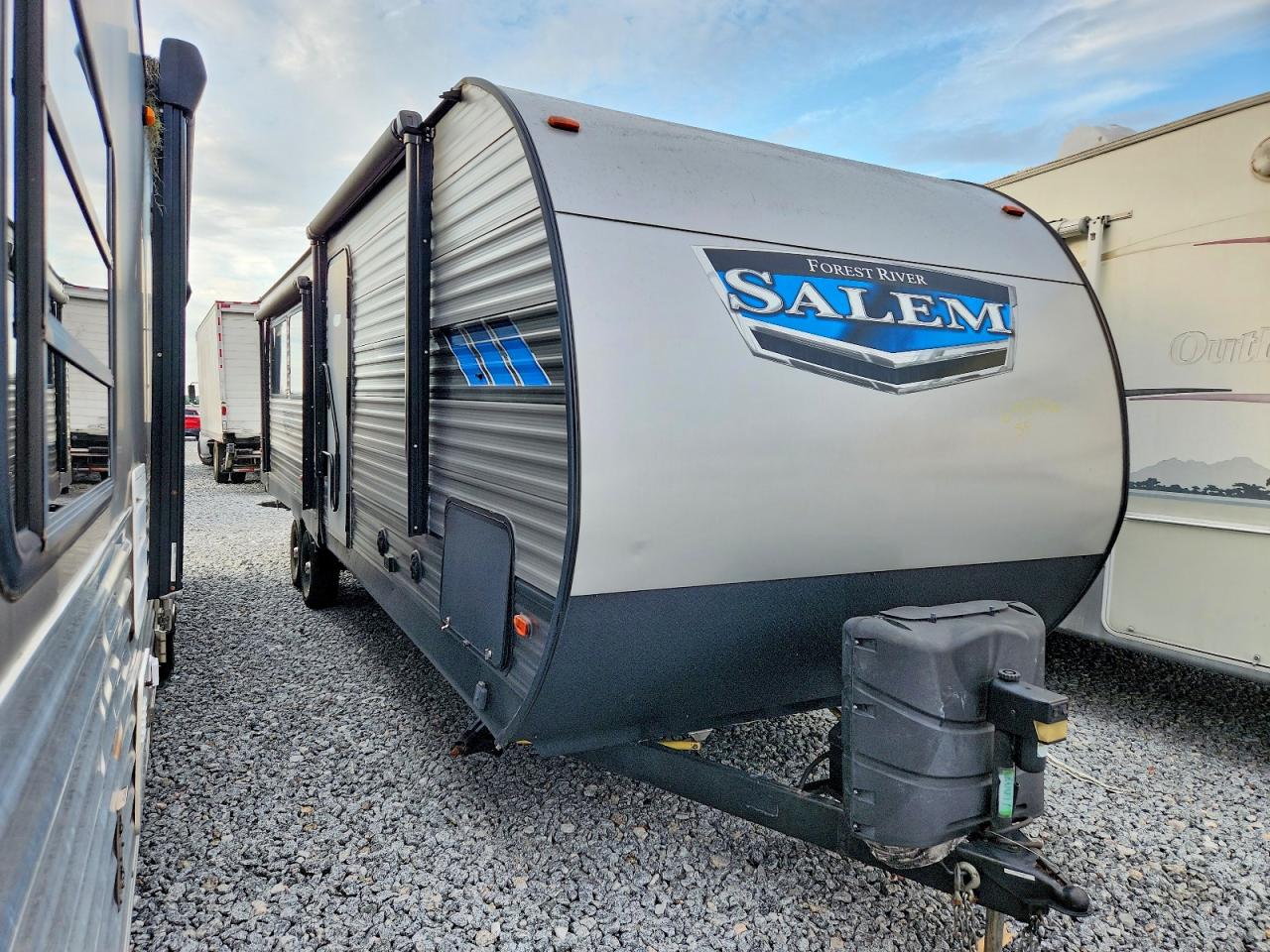 2020 FOREST RIVER SALEM FOREST RIVER  CAMPER | 4X4TSMC22L8066576 | UPCARS