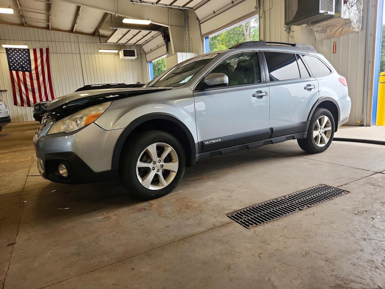 2014 SUBARU OUTBACK 2.5I LIMITED | 4S4BRBLC6E3270240 | UPCARS