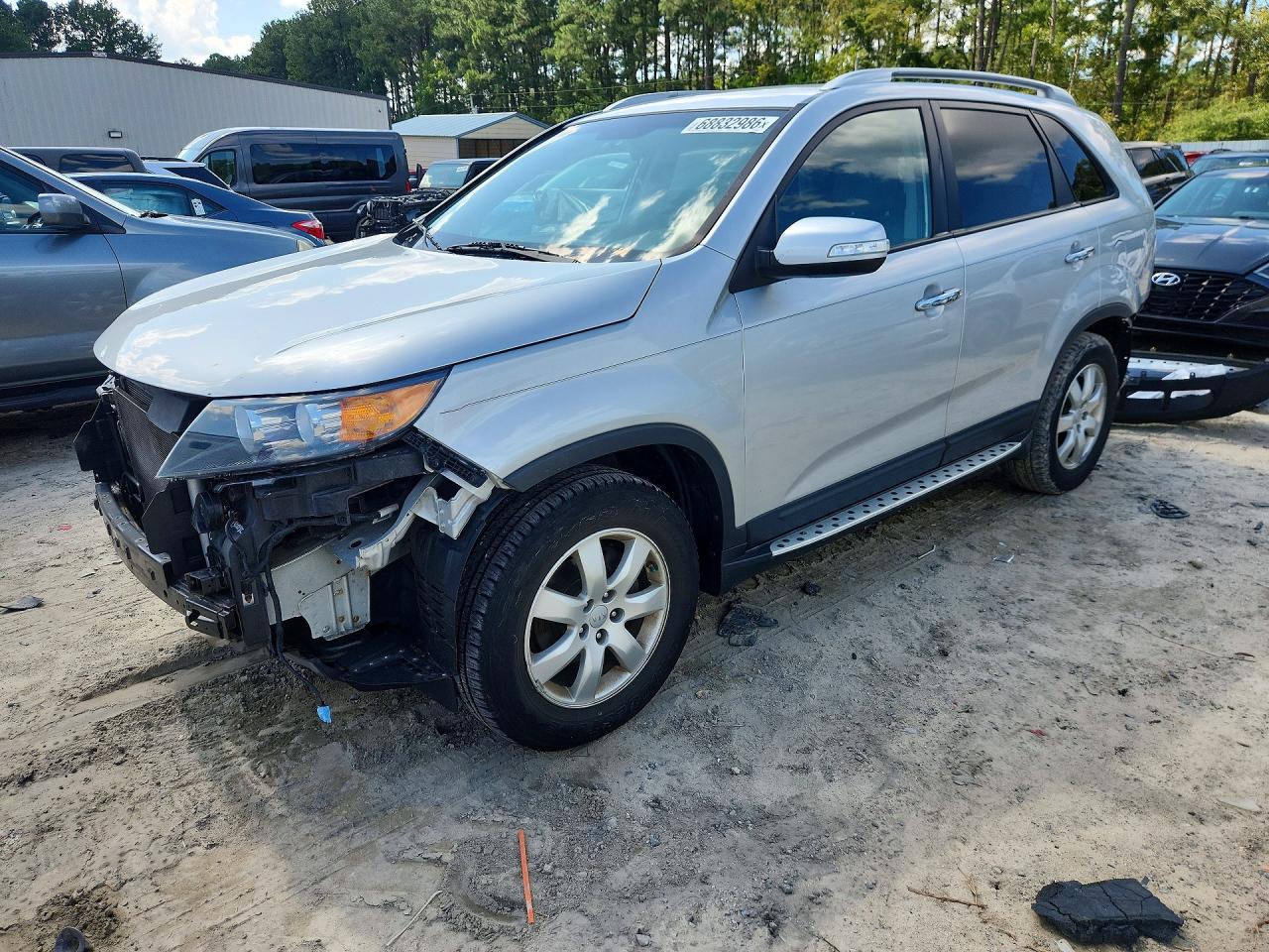 2013 KIA SORENTO LX | 5XYKT4A25DG328795 | UPCARS