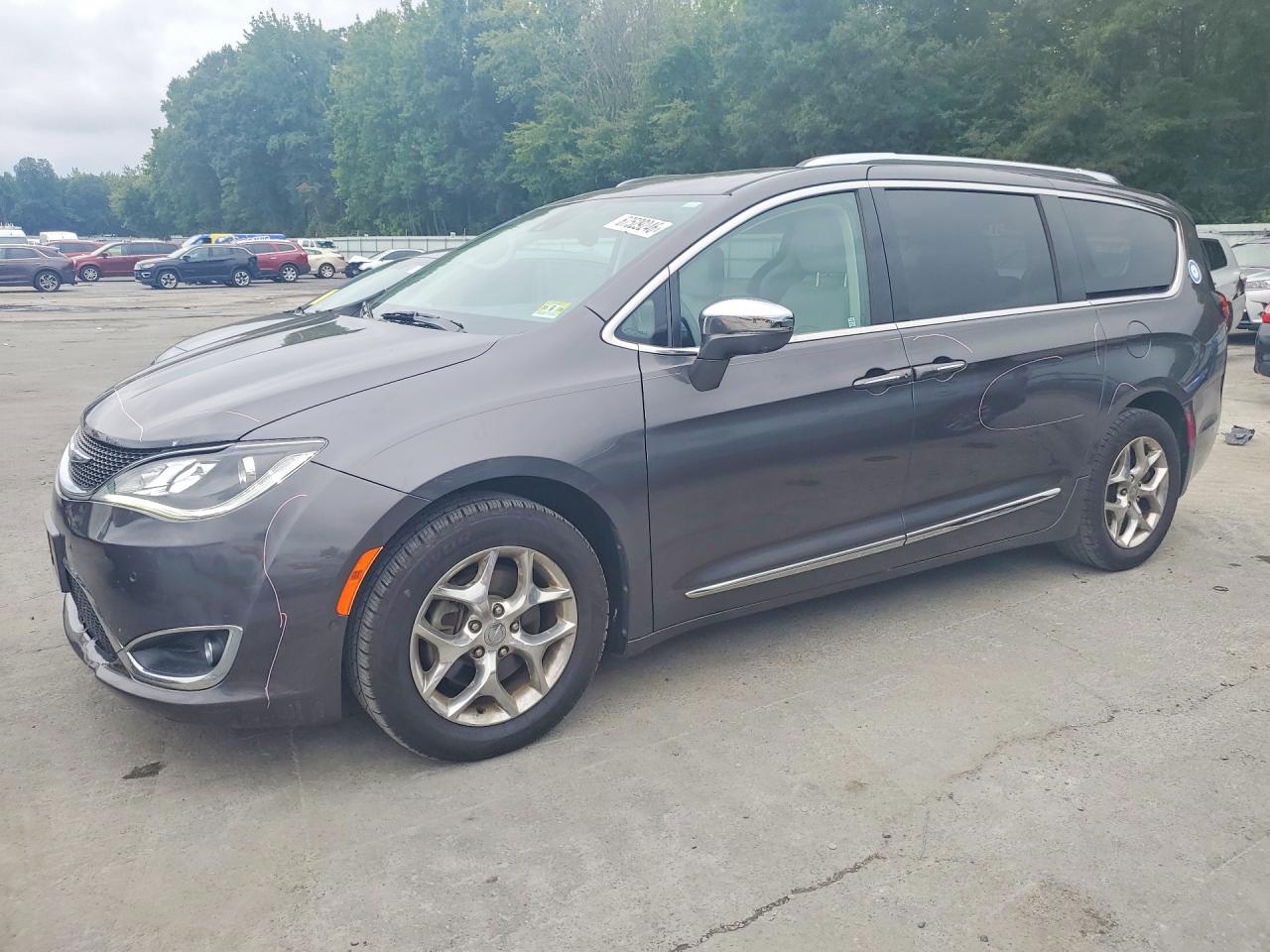 2017 CHRYSLER PACIFICA LIMITED | 2C4RC1GG6HR611112 | UPCARS