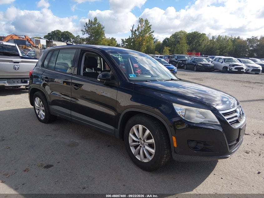 2011 VOLKSWAGEN TIGUAN S | WVGBV7AX8BW523549 | UPCARS