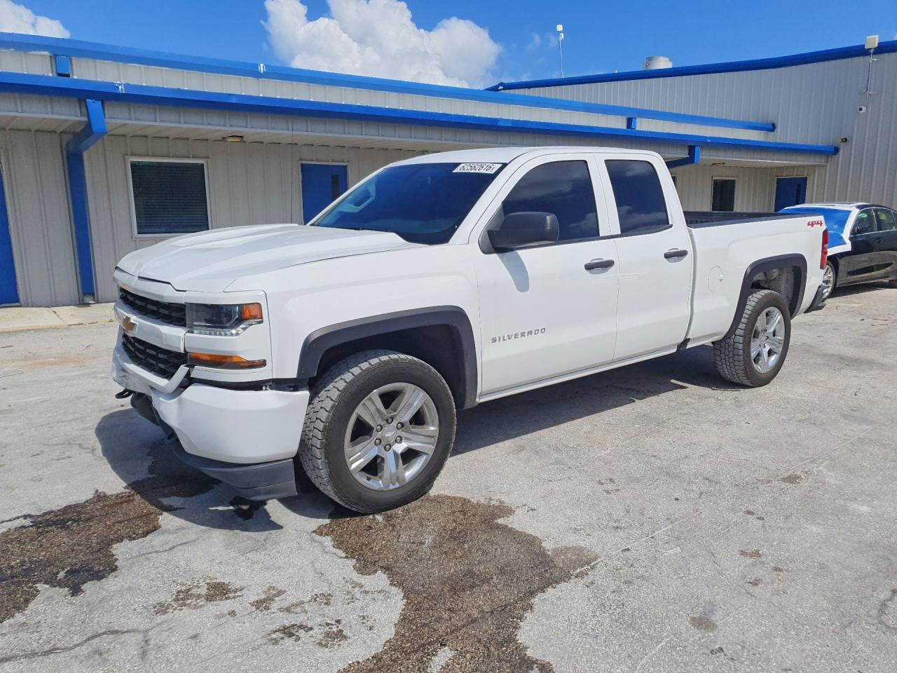 2018 CHEVROLET SILVERADO K1500 CUSTOM | 1GCVKPEH8JZ206736 | UPCARS