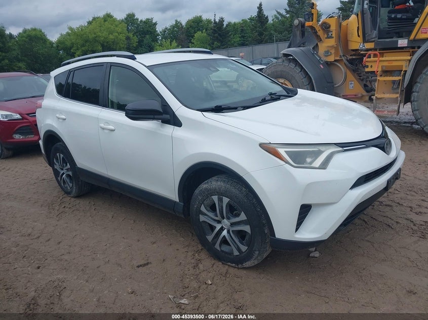 2018 TOYOTA RAV4 LE | JTMBFREV7JJ192402 | UPCARS