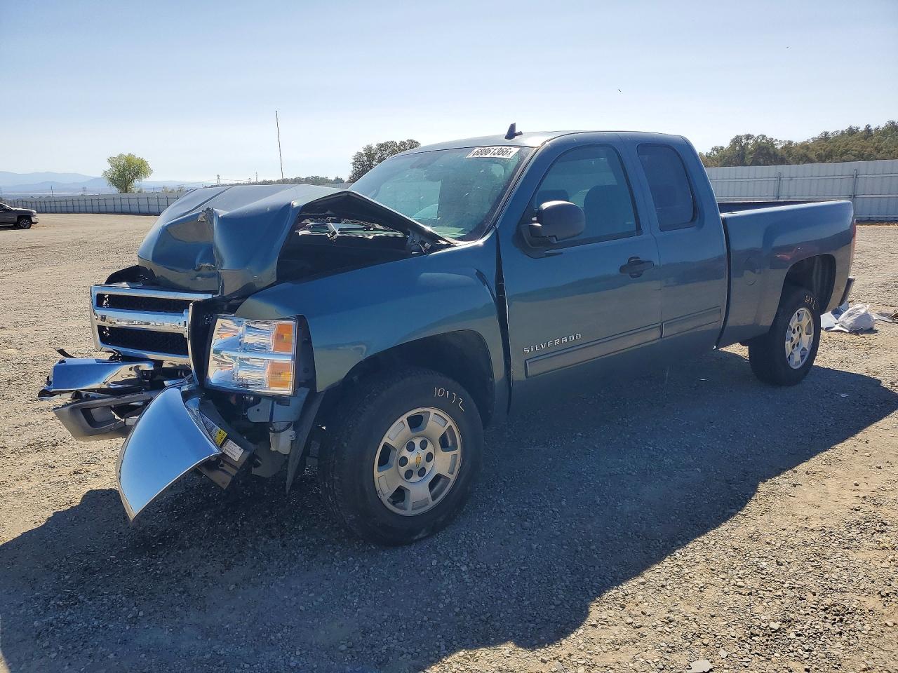 2013 CHEVROLET SILVERADO C1500 LT | 1GCRCSE04DZ330485 | UPCARS