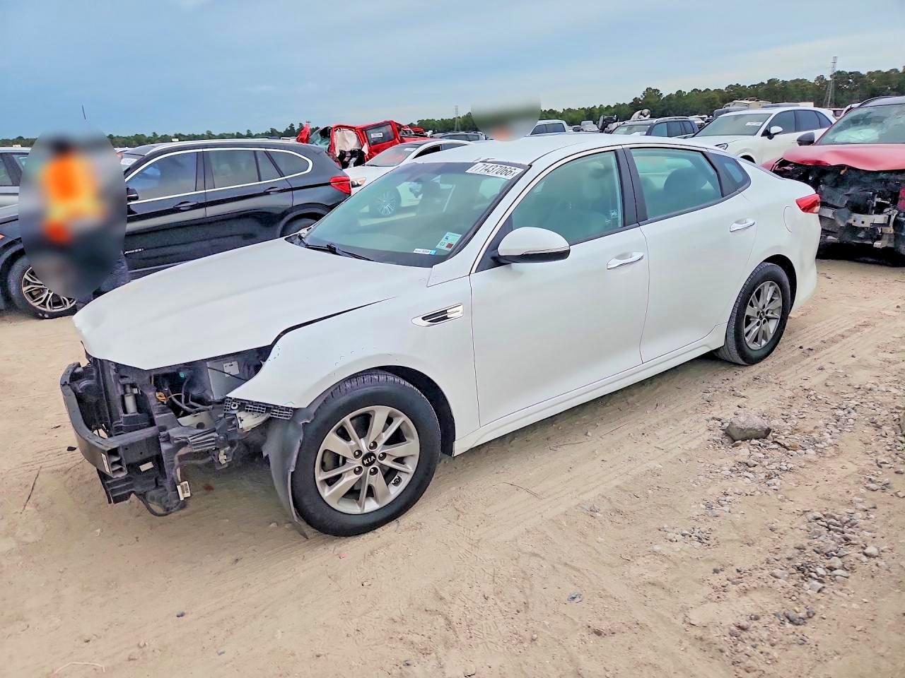 2018 KIA OPTIMA LX | 5XXGT4L31JG249782 | UPCARS
