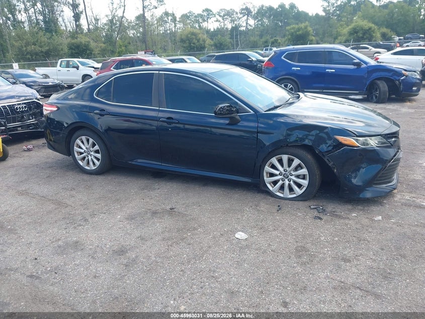 2018 TOYOTA CAMRY LE | 4T1B11HK3JU627654 | UPCARS