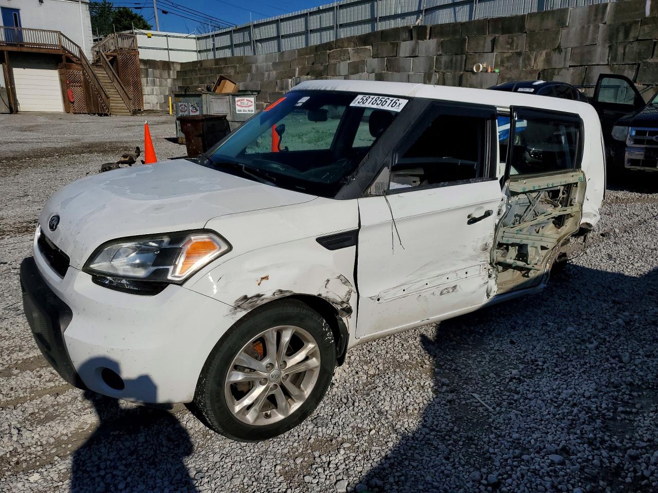 2011 KIA SOUL BASE | KNDJT2A11B7273666 | UPCARS