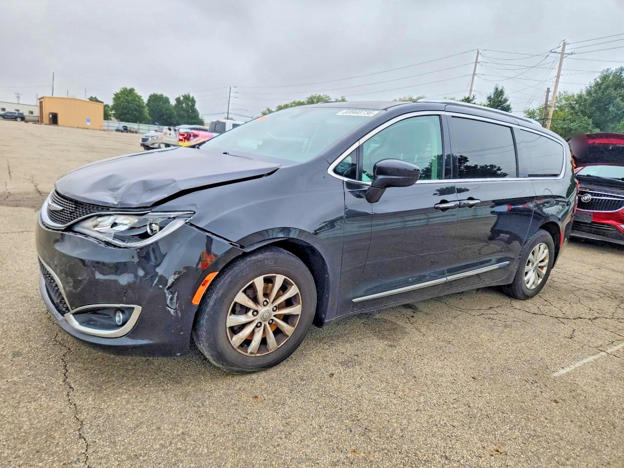 2019 CHRYSLER PACIFICA TOURING L | 2C4RC1BG3KR651498 | UPCARS
