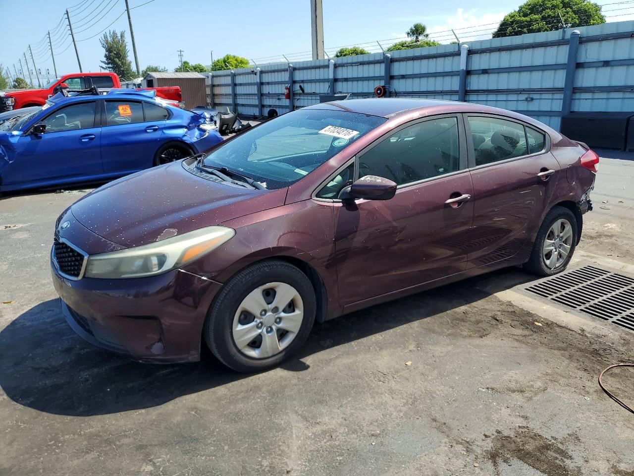2018 KIA FORTE LX | 3KPFK4A78JE167836 | UPCARS