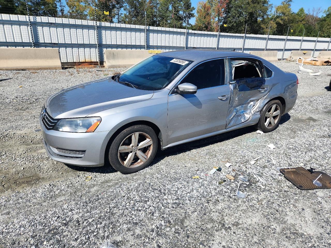 2013 VOLKSWAGEN PASSAT SE | 1VWBH7A3XDC127889 | UPCARS