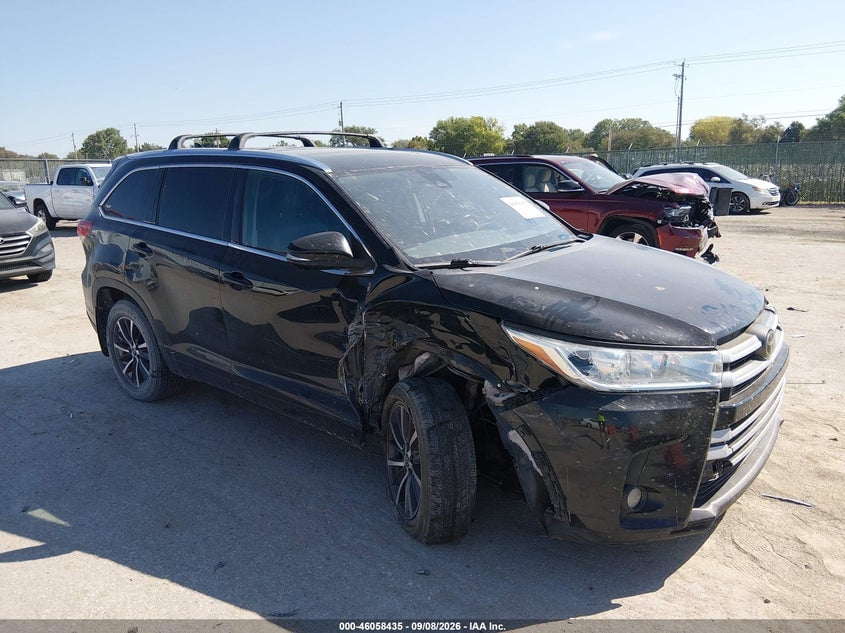 2017 TOYOTA HIGHLANDER XLE | 5TDJZRFH6HS512401 | UPCARS