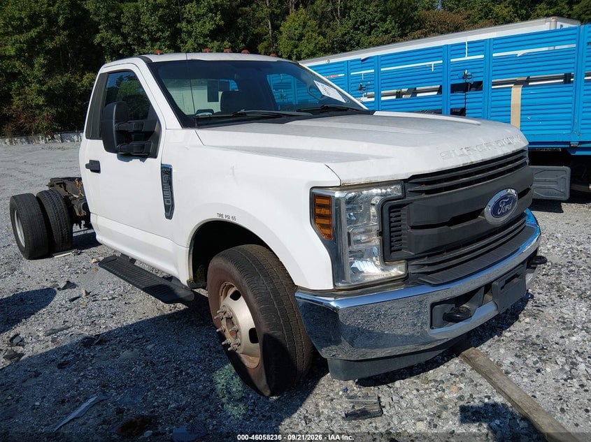 2019 FORD F-350 CHASSIS XL | 1FDRF3G60KEC38692 | UPCARS