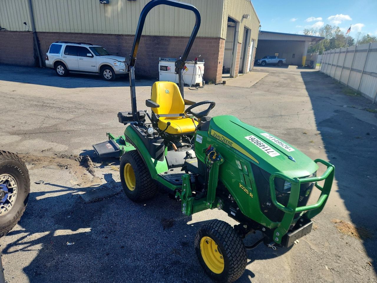 2023 JOHN DEERE 1025R TRACTOR | 1LV1025RJNP857323 | UPCARS