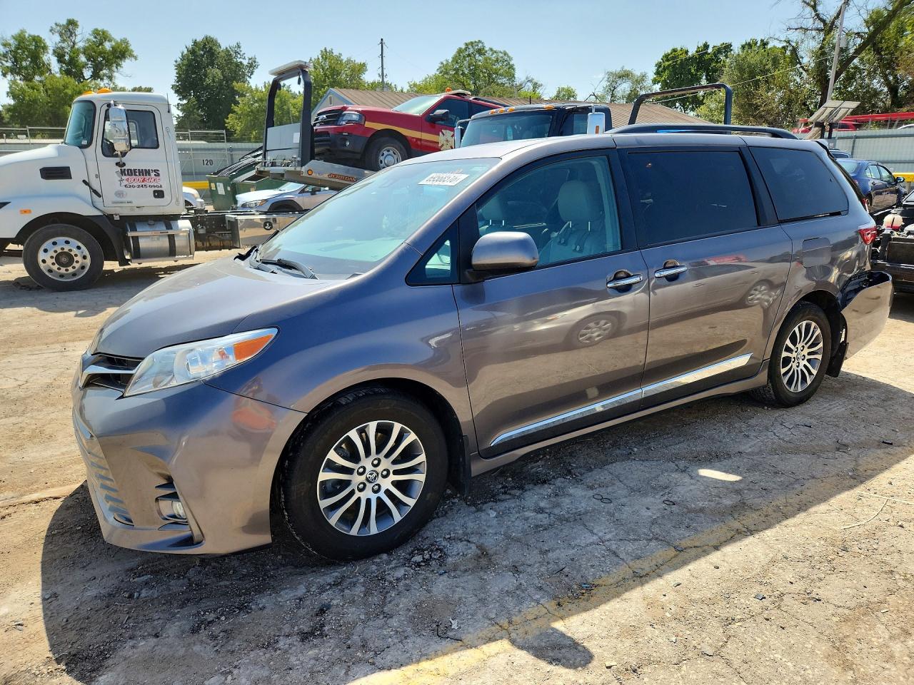 2019 TOYOTA SIENNA XLE 8-PASSENGER | 5TDYZ3DC9KS988975 | UPCARS