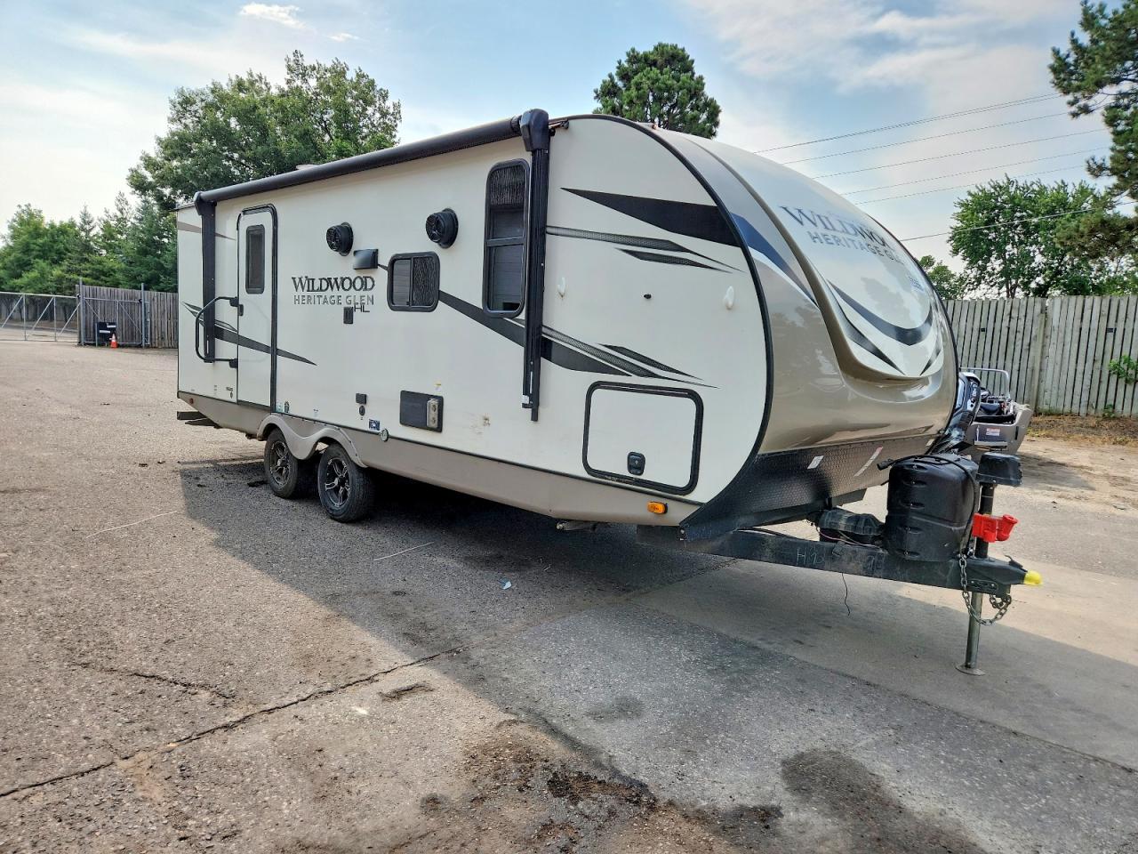 2023 FOREST RIVER WILDWOOD FOREST RIVER  CAMPER | 4X4TWBX25PU025083 | UPCARS