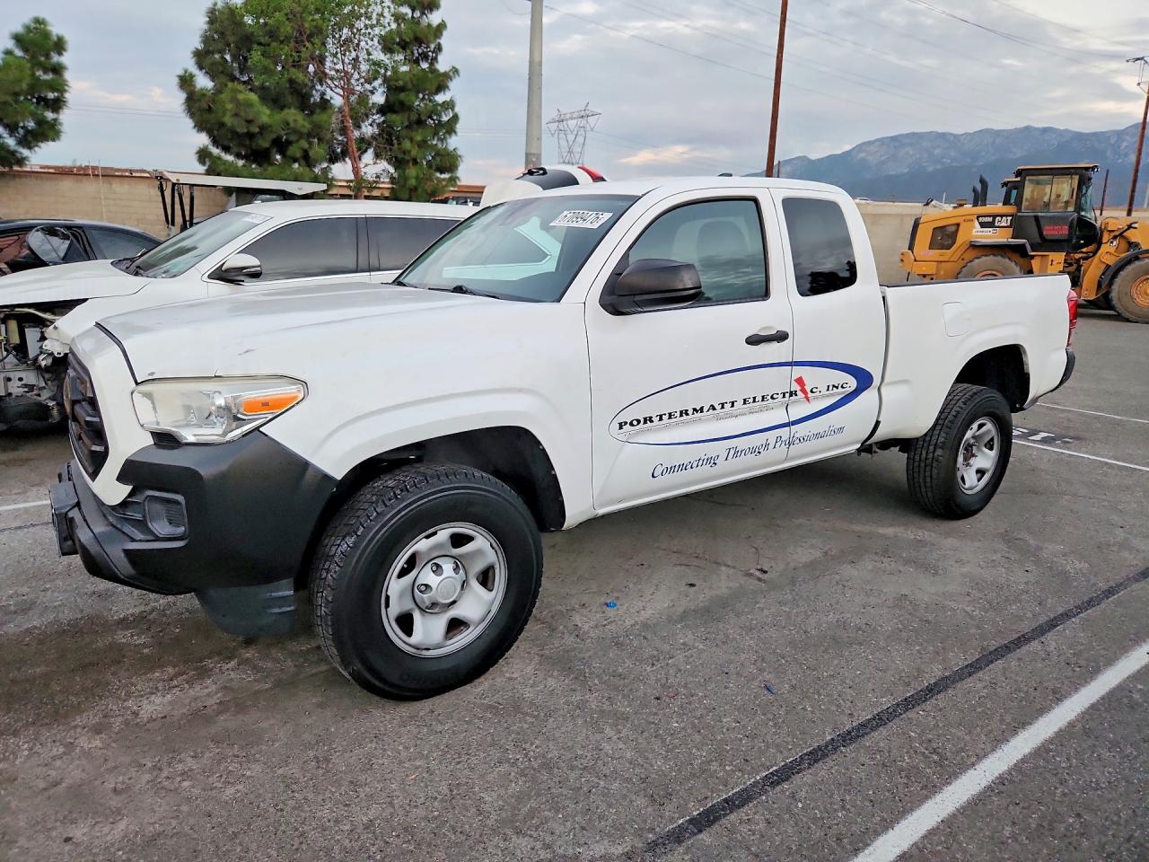 2019 TOYOTA TACOMA SR | 5TFRX5GN0KX158253 | UPCARS