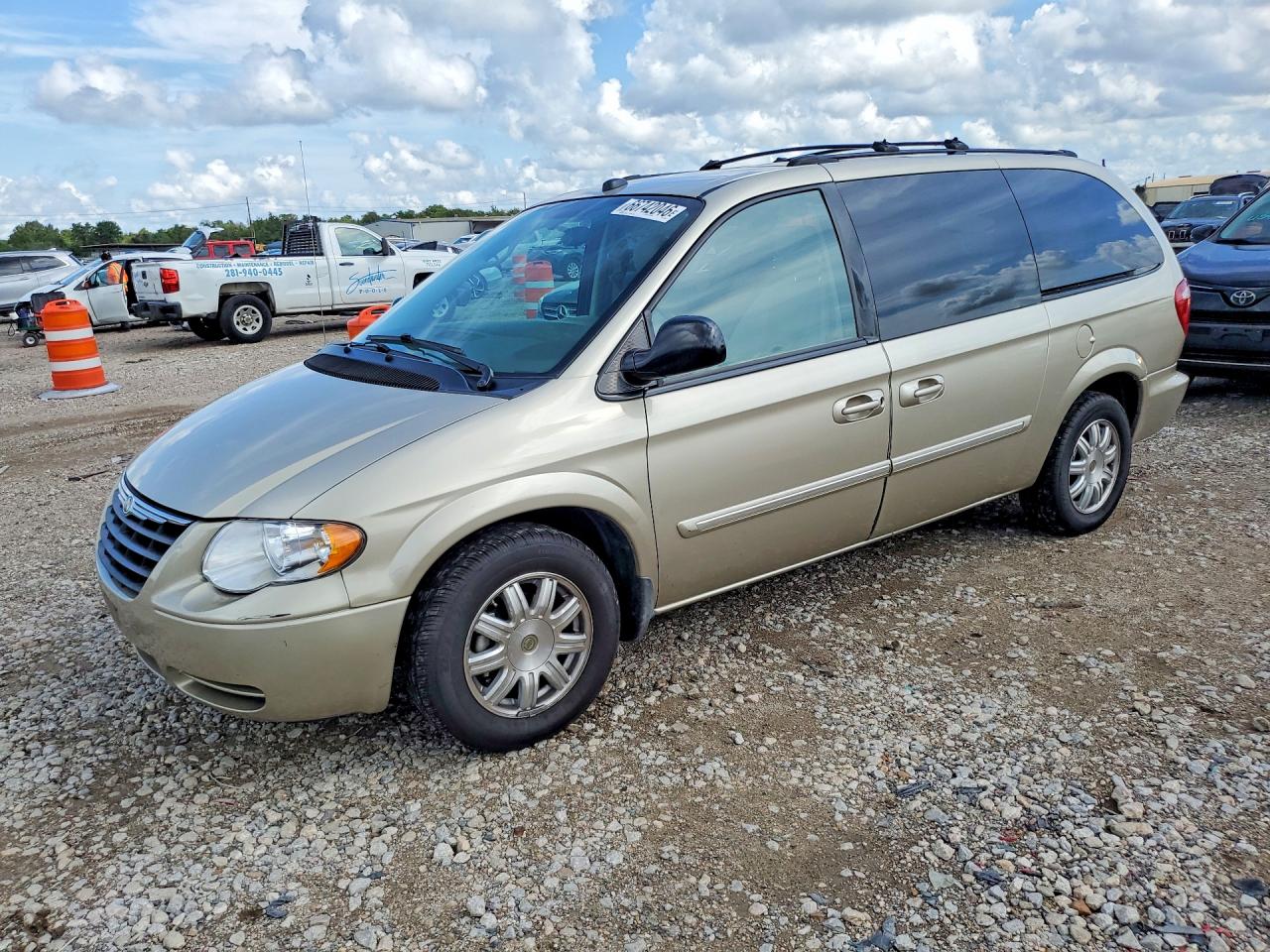 2005 CHRYSLER MINIVAN TOURING | 2C4GP54L65R582887 | UPCARS