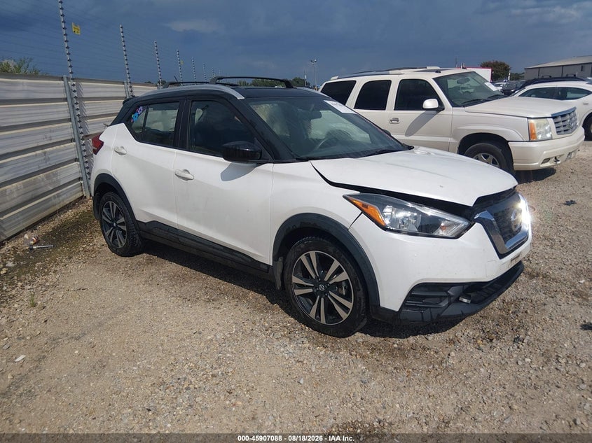 2018 NISSAN KICK SV | 3N1CP5CU4JL538633 | UPCARS