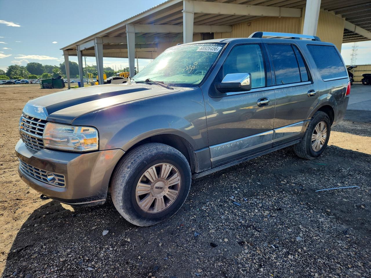 2013 LINCOLN NAVIGATOR | 5LMJJ2H58DEL07009 | UPCARS