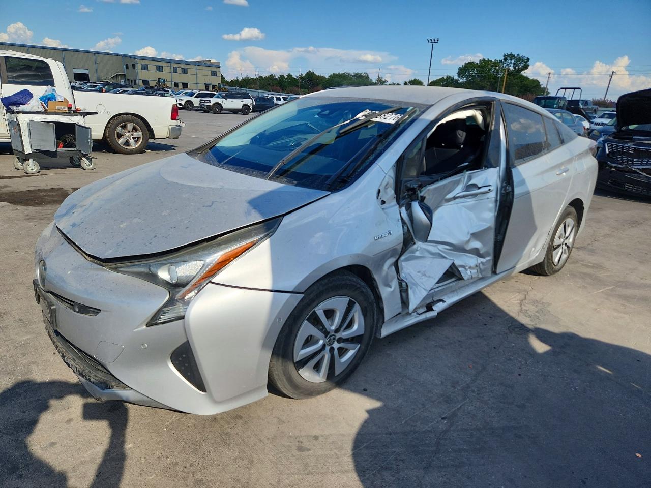 2018 TOYOTA PRIUS FOUR | JTDKARFU7J3552972 | UPCARS