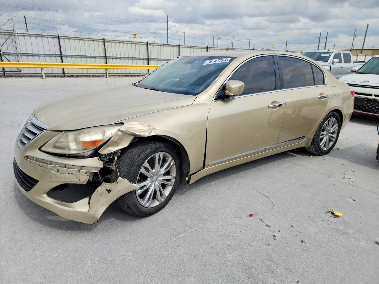 2011 HYUNDAI GENESIS 4.6L | KMHGC4DF2BU131840 | UPCARS