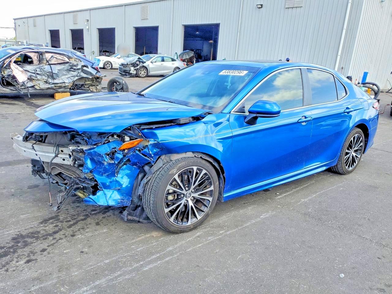 2018 TOYOTA CAMRY SE | 4T1B11HK4JU081155 | UPCARS