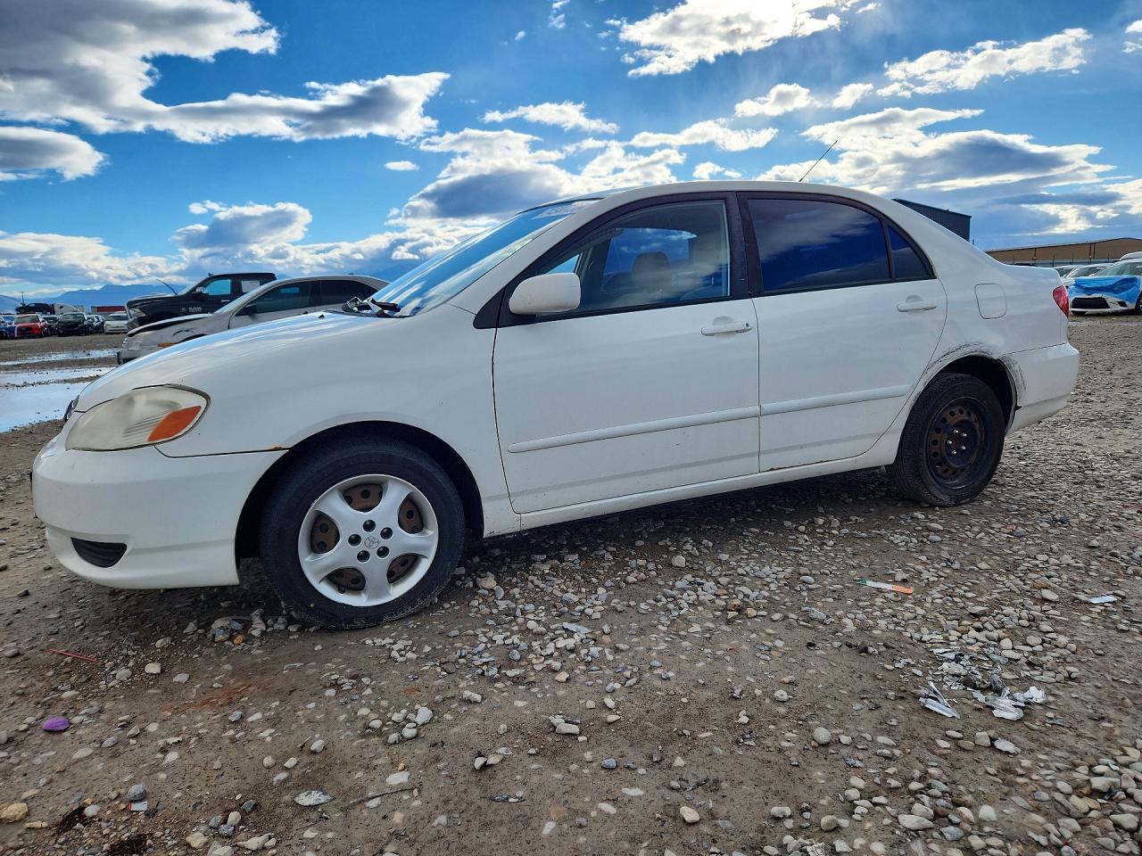 2004 TOYOTA COROLLA LE | JTDBR32E142017814 | UPCARS