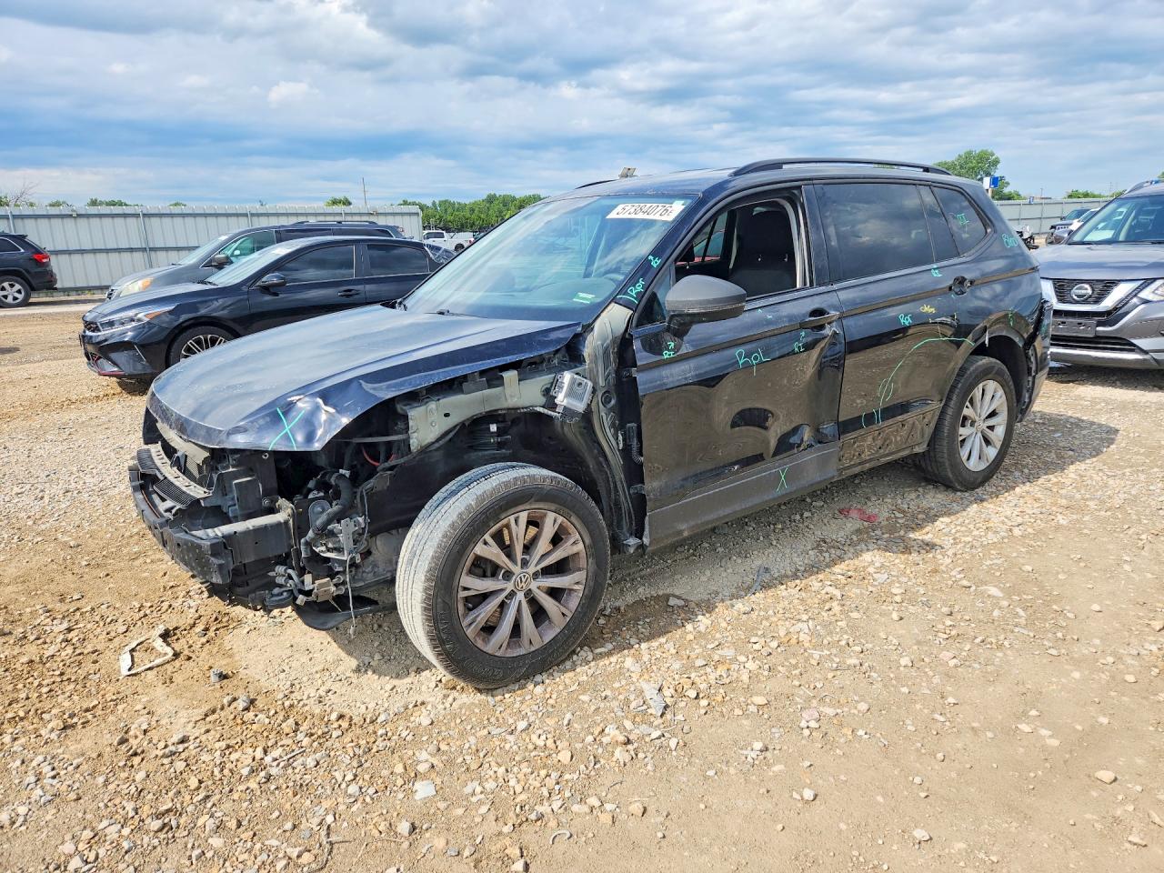 2018 VOLKSWAGEN TIGUAN S | 3VV0B7AX4JM095760 | UPCARS