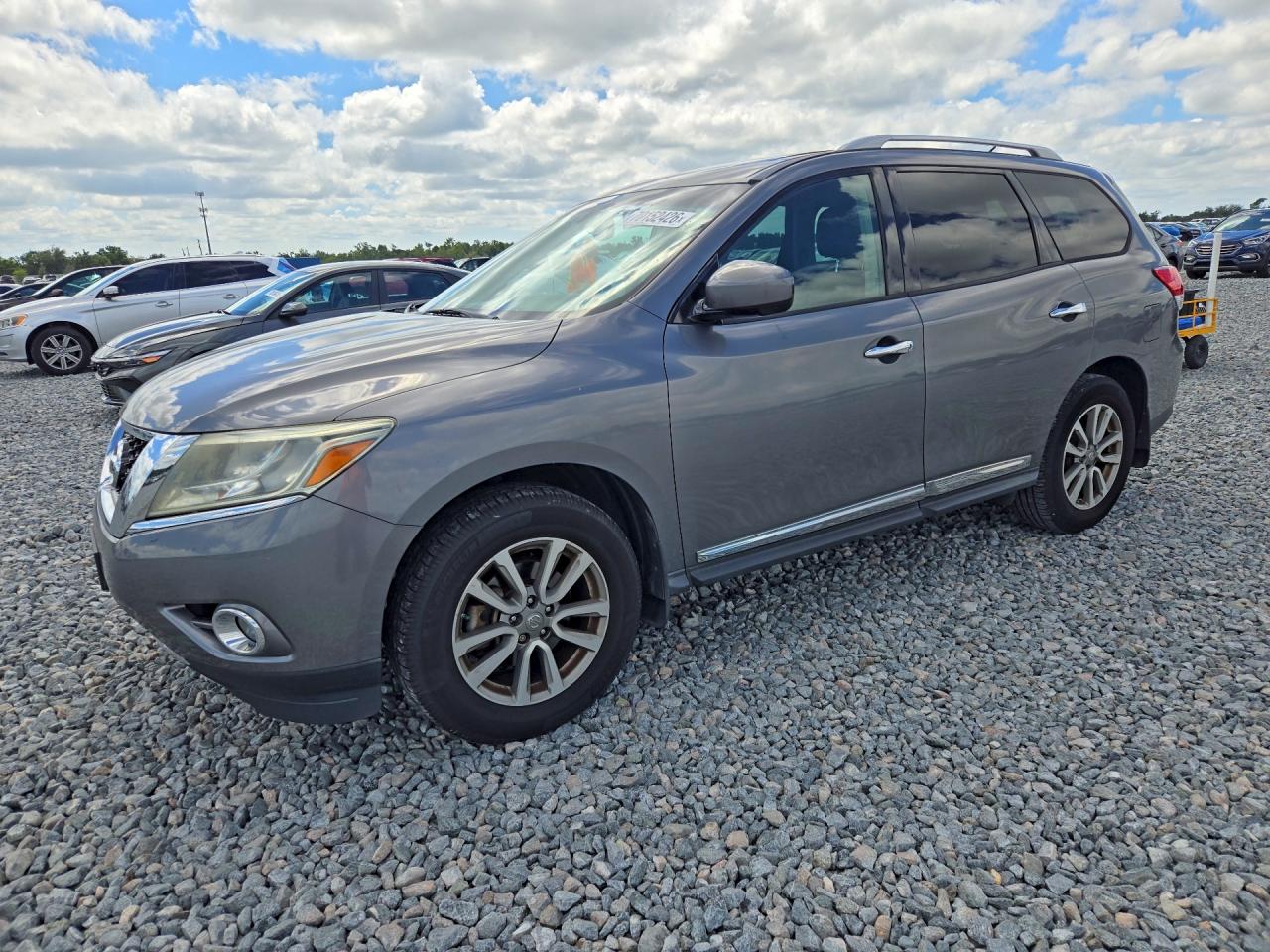 2016 NISSAN PATHFINDER SL | 5N1AR2MMXGC654186 | UPCARS