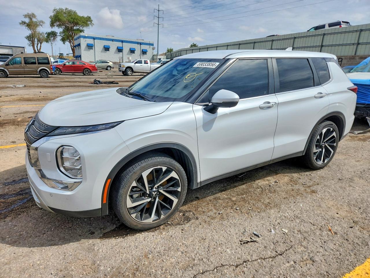 2024 MITSUBISHI OUTLANDER SE | JA4J4VA87RZ053971 | UPCARS