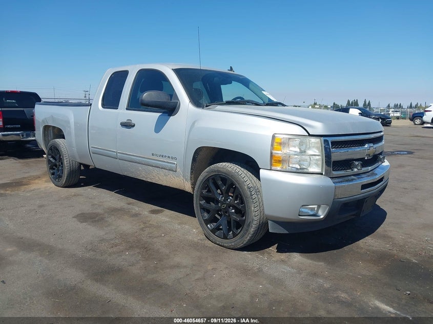 2011 CHEVROLET SILVERADO 1500 LT | 1GCRCSE09BZ356108 | UPCARS