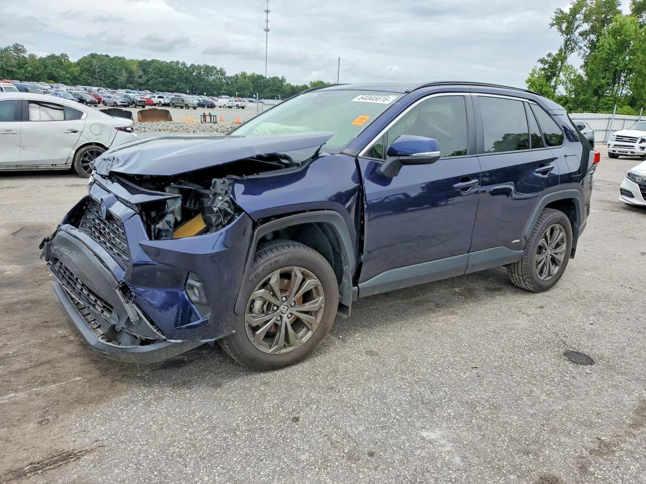 2024 TOYOTA RAV4 XLE PREMIUM | JTMB6RFVXRD121560 | UPCARS
