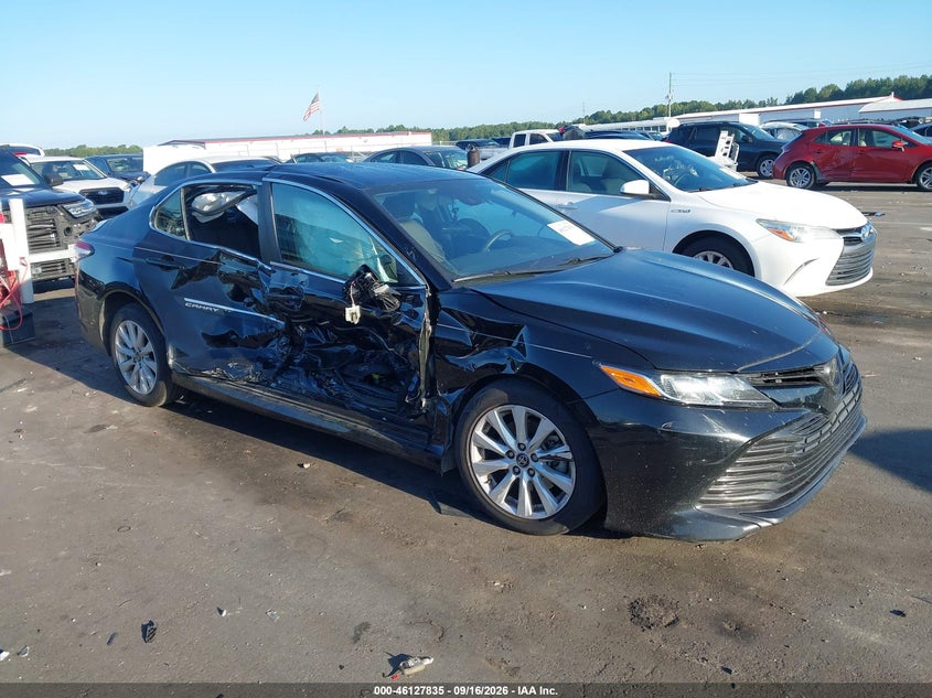 2019 TOYOTA CAMRY LE | 4T1B11HK4KU708552 | UPCARS