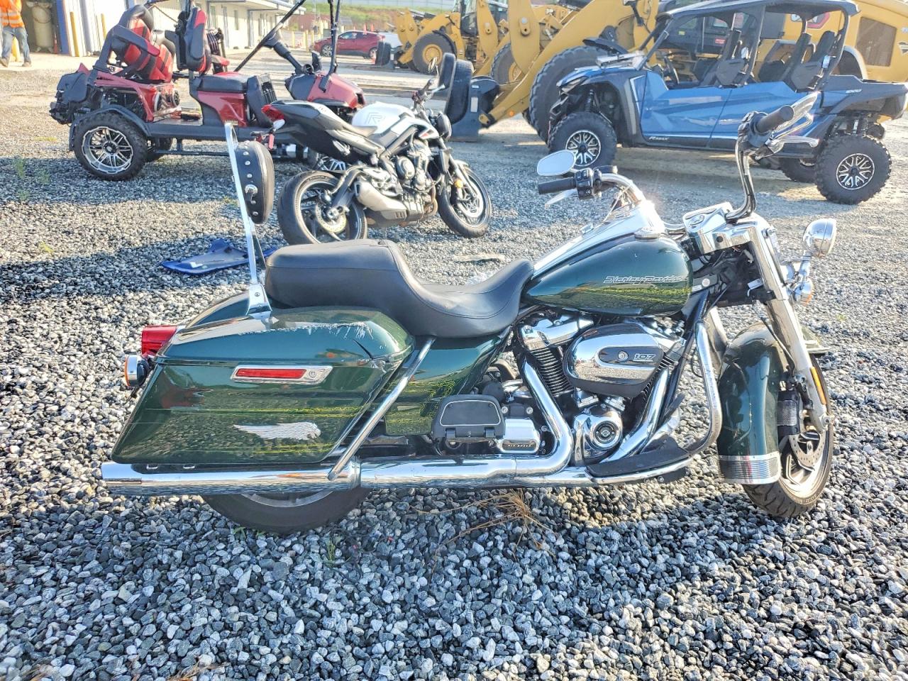 2019 HARLEY-DAVIDSON FL | 1HD1FBC15KB625695 | UPCARS