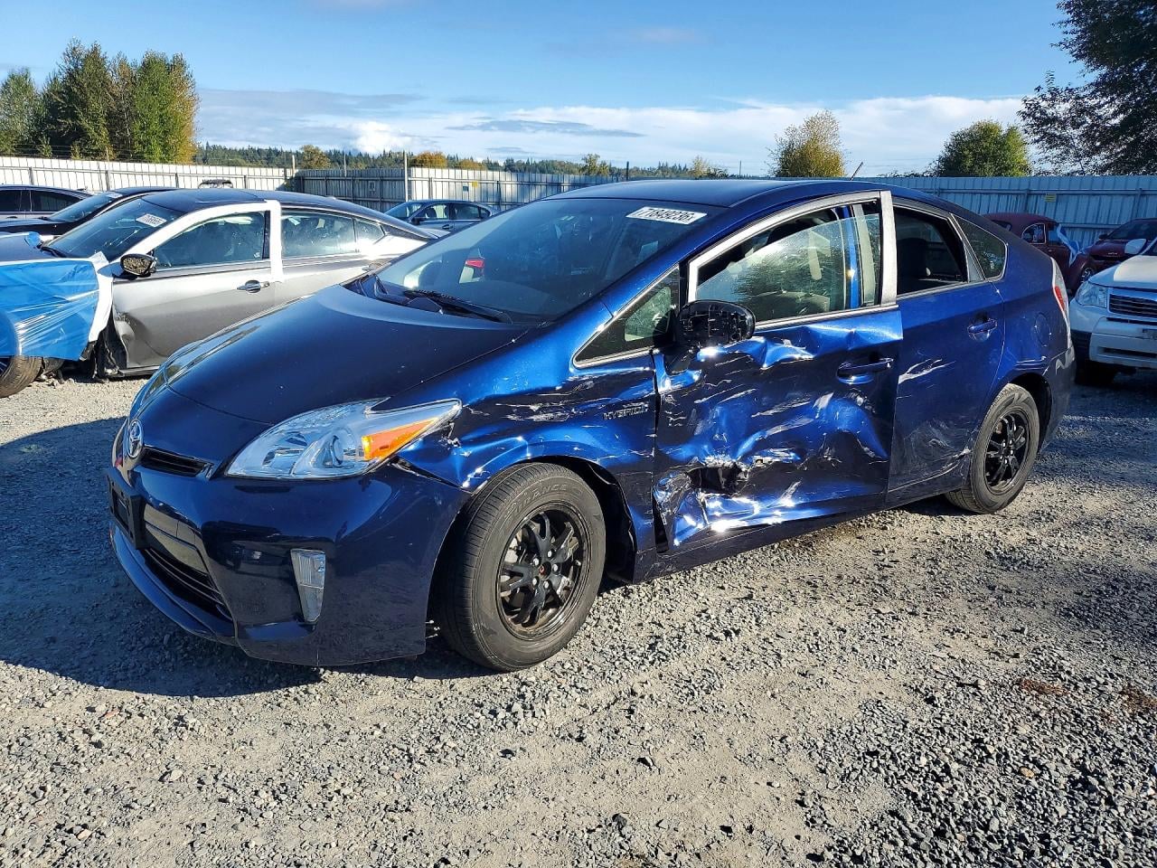 2014 TOYOTA PRIUS THREE | JTDKN3DU8E1783241 | UPCARS