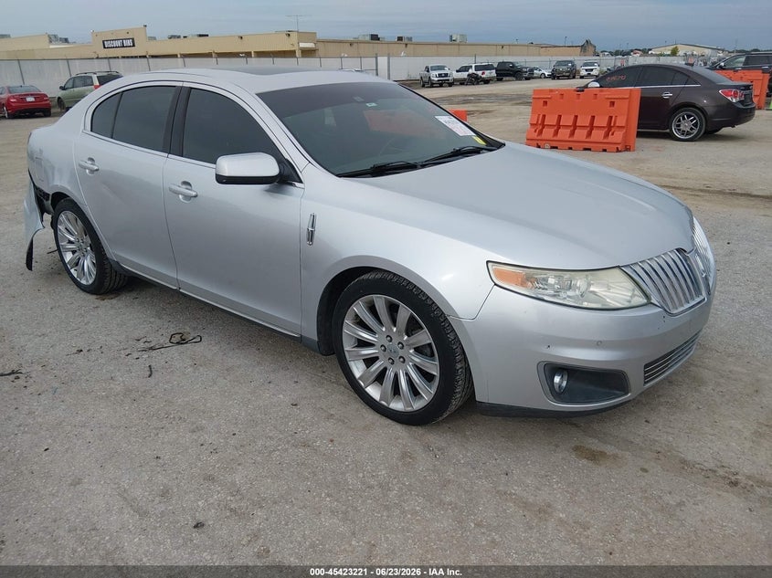 2011 LINCOLN MKS | 1LNHL9ER1BG609271 | UPCARS