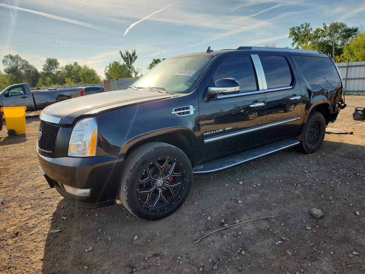 2011 CADILLAC ESCALAD ESV LUXURY | 1GYS4HEF8BR146292 | UPCARS