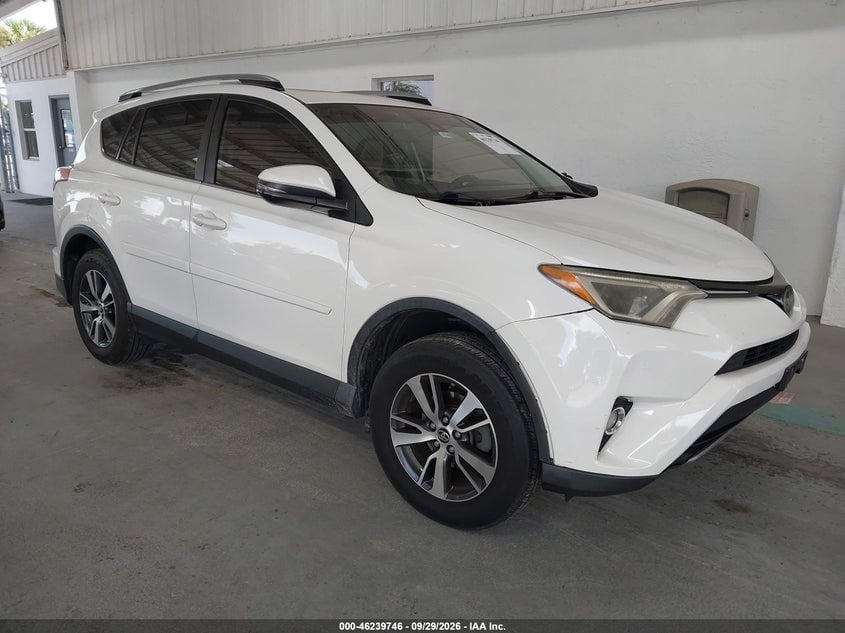 2017 TOYOTA RAV4 XLE | JTMRFREV9HJ166585 | UPCARS