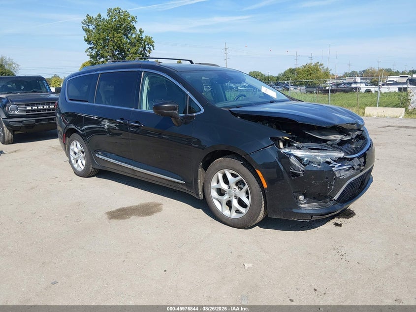 2017 CHRYSLER PACIFICA TOURING-L PLUS | 2C4RC1EG5HR550967 | UPCARS