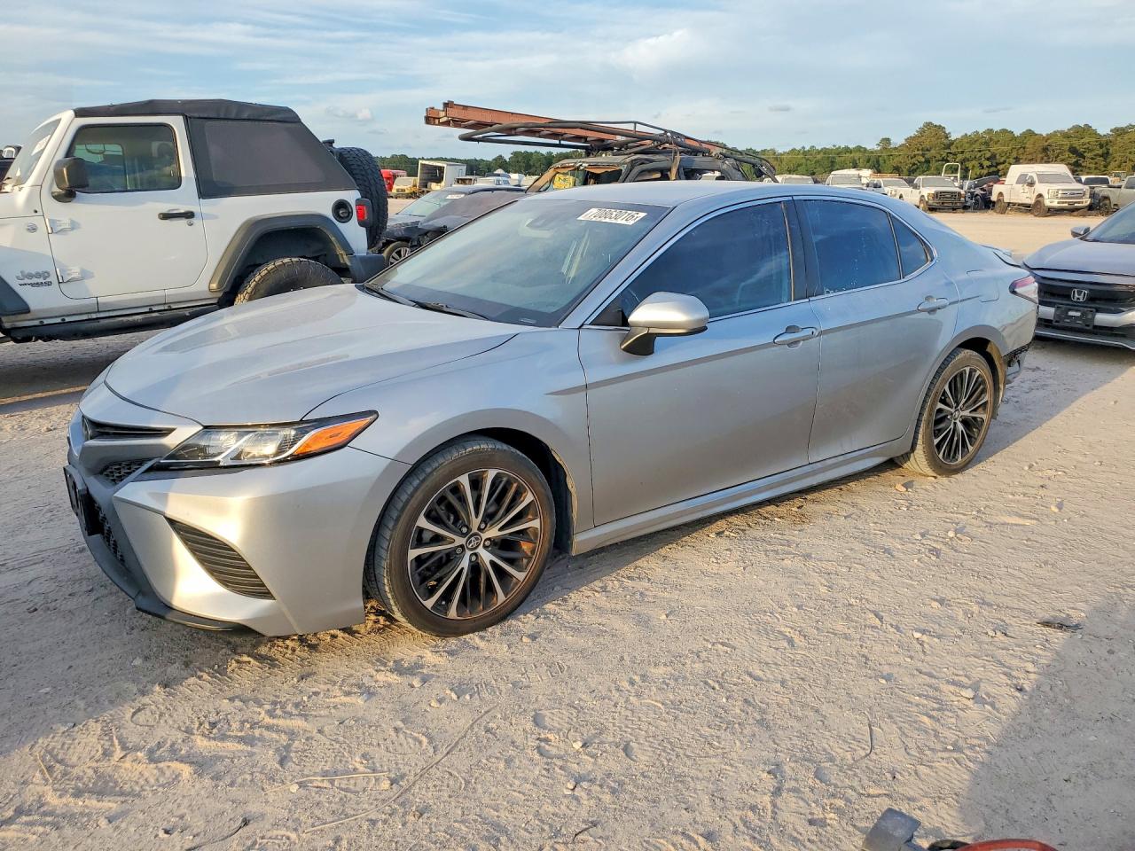 2019 TOYOTA CAMRY SE | 4T1B11HK3KU184732 | UPCARS