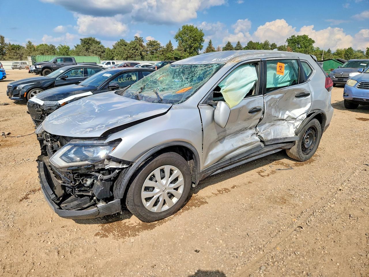 2018 NISSAN ROGUE S | KNMAT2MT3JP588321 | UPCARS