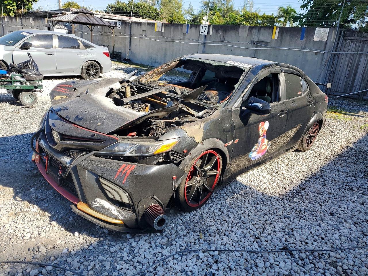 2019 TOYOTA CAMRY SE | 4T1B11HK3KU741946 | UPCARS