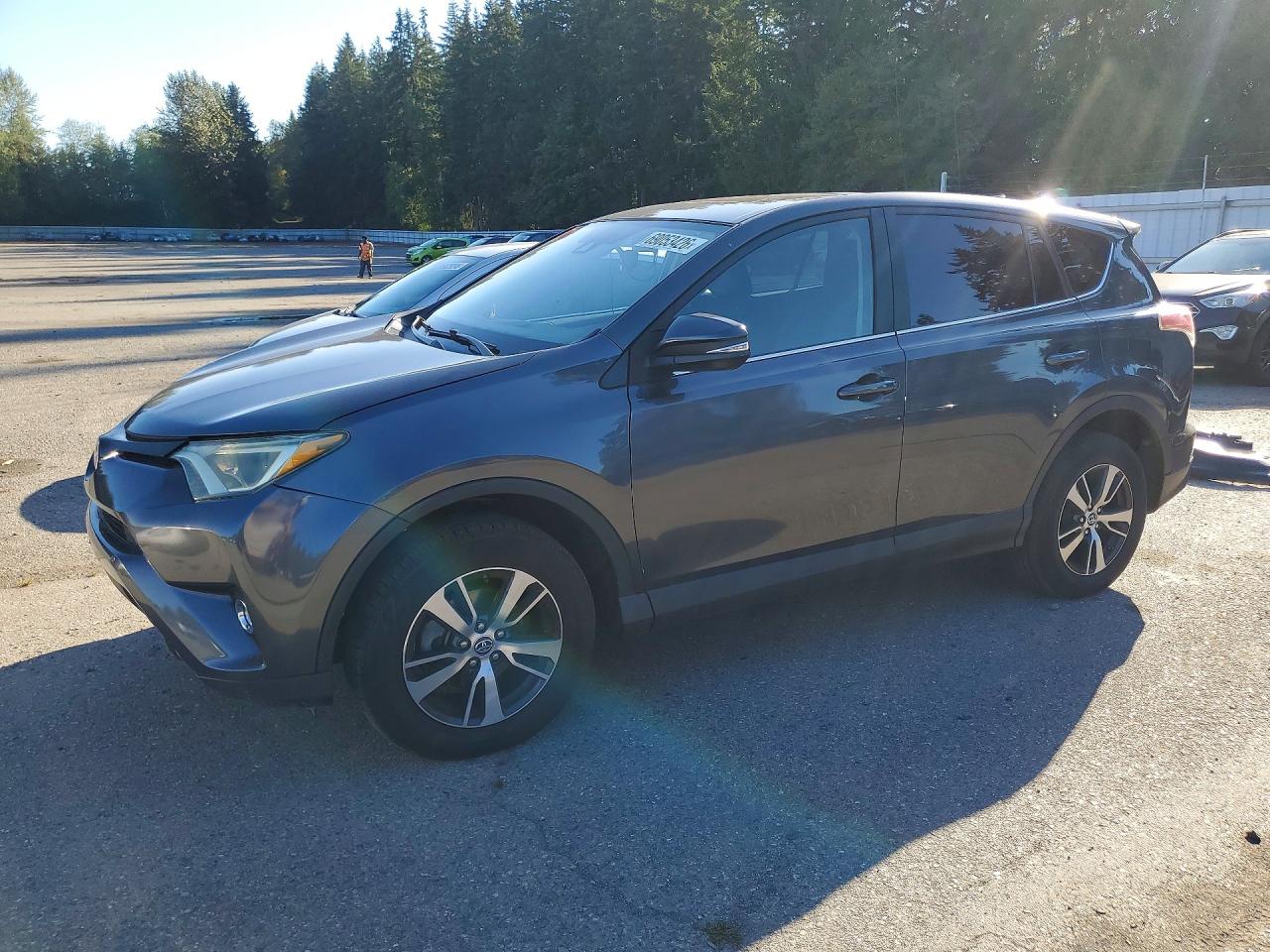 2018 TOYOTA RAV4 XLE | 2T3RFREV9JW813638 | UPCARS