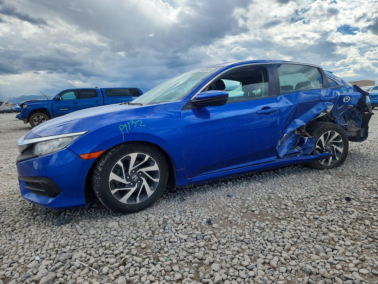 2018 HONDA CIVIC EX | 19XFC2F72JE018431 | UPCARS