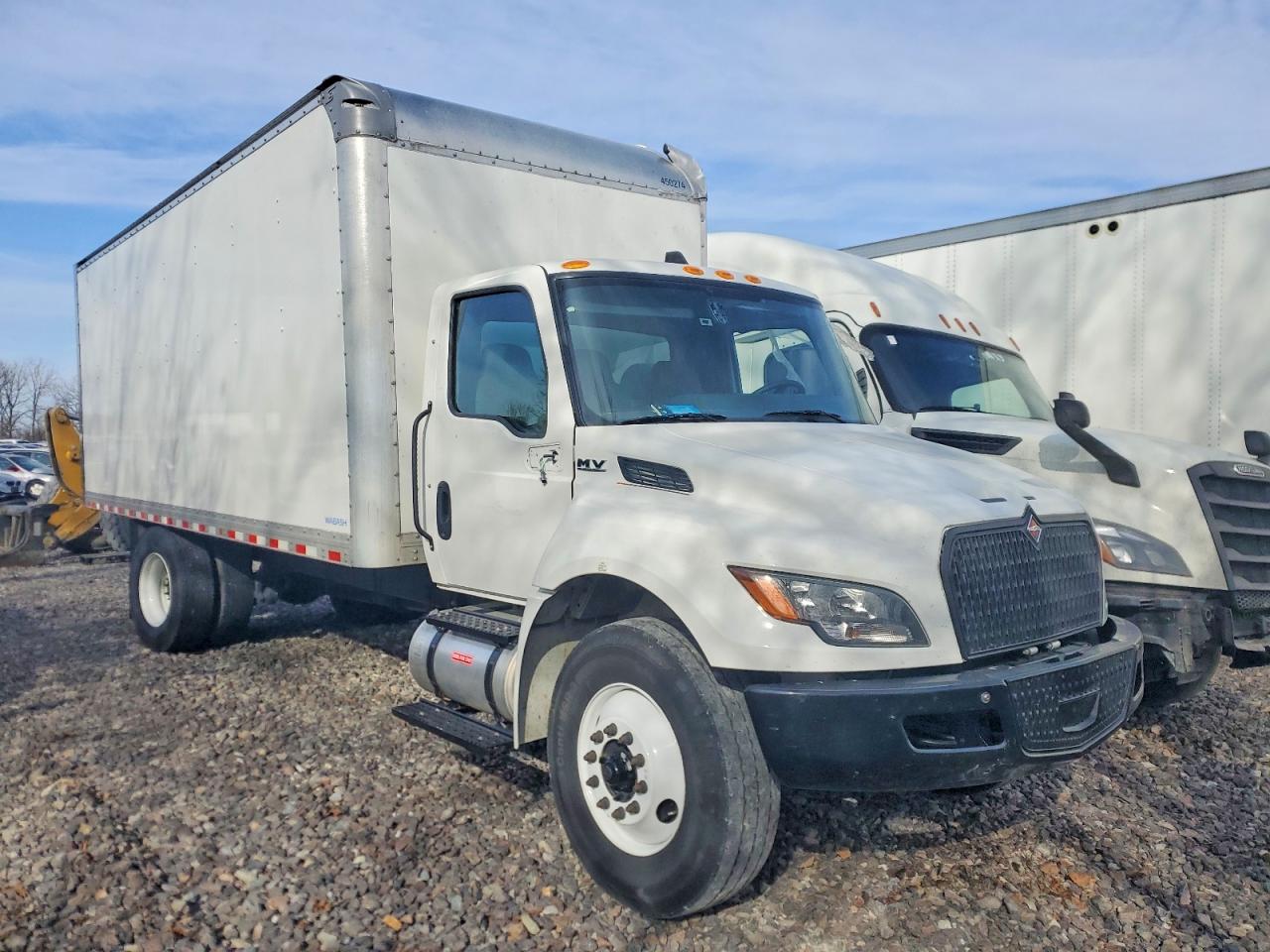2025 INTERNATIONAL MV607 BOX TRUCK | 3HAEUMML5SL036452 | UPCARS