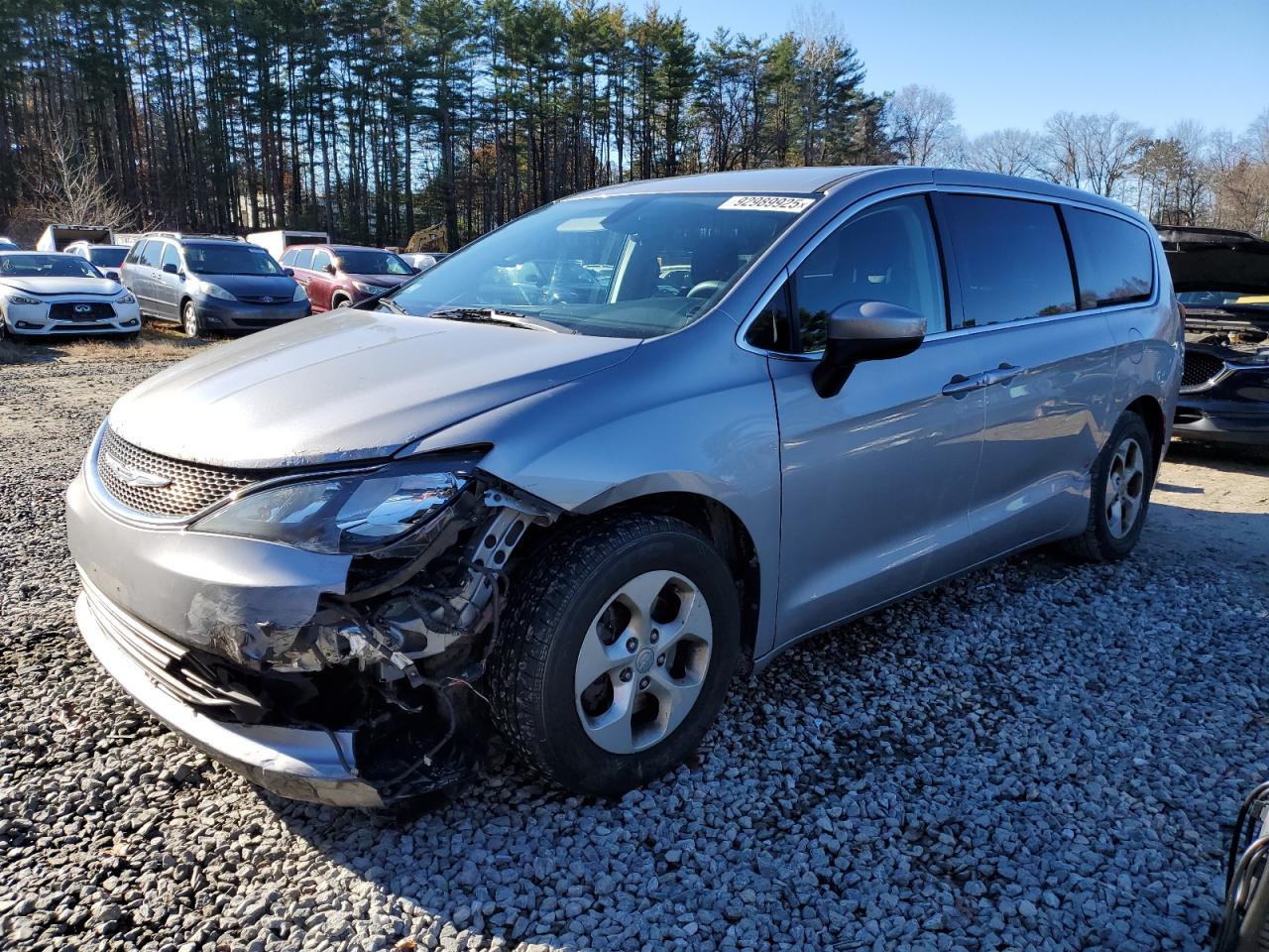 2017 CHRYSLER PACIFICA LX | 2C4RC1CG0HR565864 | UPCARS
