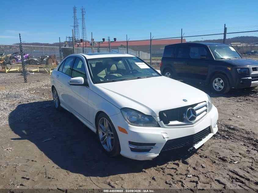 2013 MERCEDES-BENZ C 300 SPORT 4MATIC | WDDGF8AB3DR246172 | UPCARS