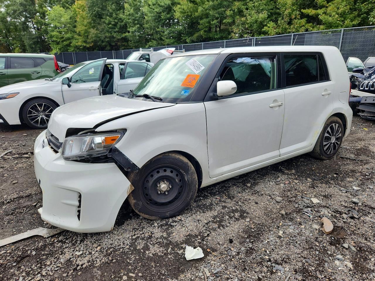 2015 SCION X BASE | JTLZE4FE4FJ079067 | UPCARS